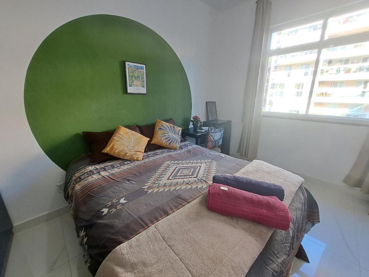 Quarto Privativo No Melhor De Botafogo Com Anfitria - With Host Appartement *
